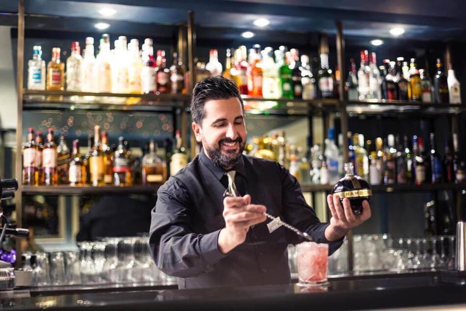 Lounge Bar
