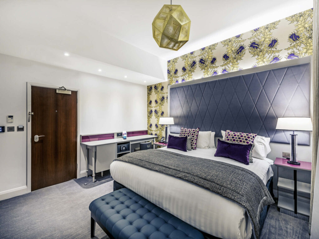 Superior Room with 1 King or 2 Twin Beds