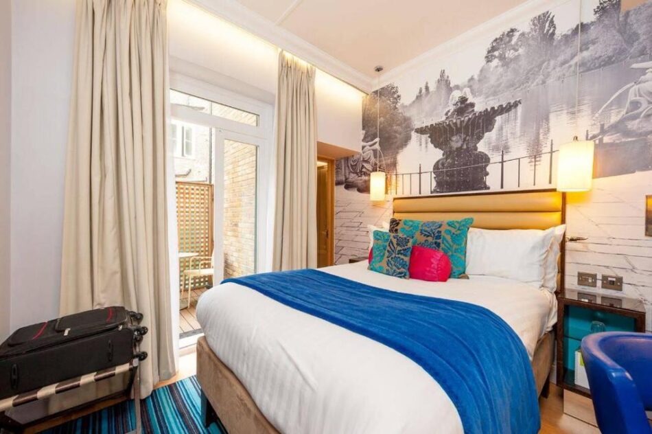 Indigo London Paddington Premium Queen Room with Private Patio