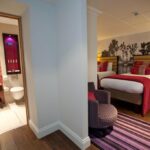 Hotel Indigo London Paddington Premium Twin Room with Sofa Bed and Garden View