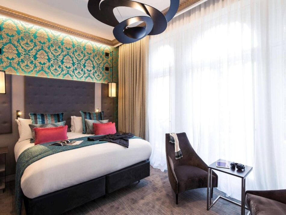 Mercure London Hyde Park Hotel Junior King Suite