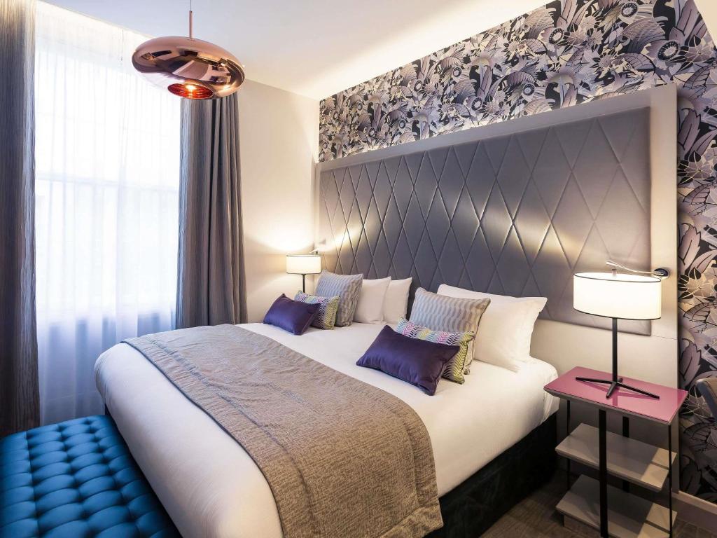 Superior Room with 1 King or 2 Twin Beds
