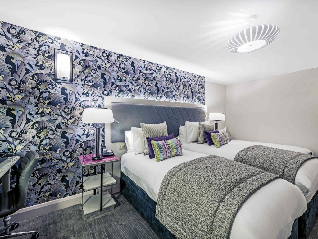 Standard Room with 2 Twin Beds