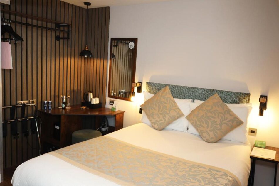 Mercure London Paddington Hotel Standard Double Room