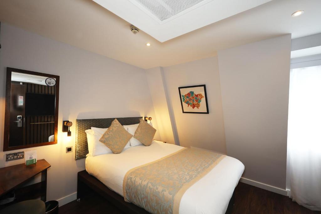 Standard Room with 1 Double Bed