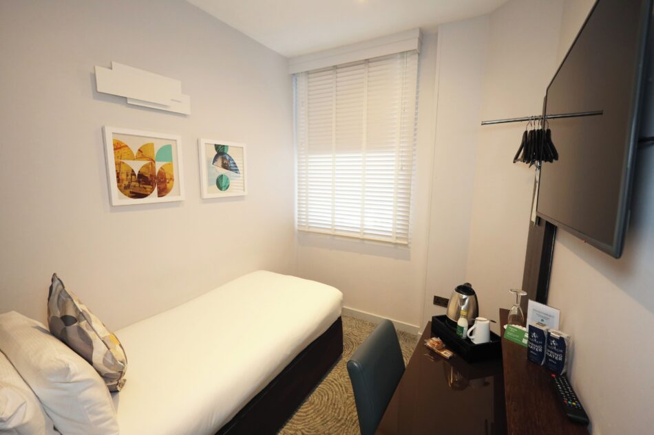 mercure-london-paddington-hotel-standard-single-bedroom