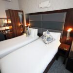 Mercure London Paddington Hotel Standard Twin Bedroom